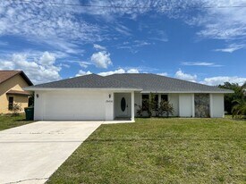 26416 Deep Creek Blvd in Punta Gorda, FL - Building Photo