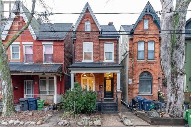 property at 40 Grant St