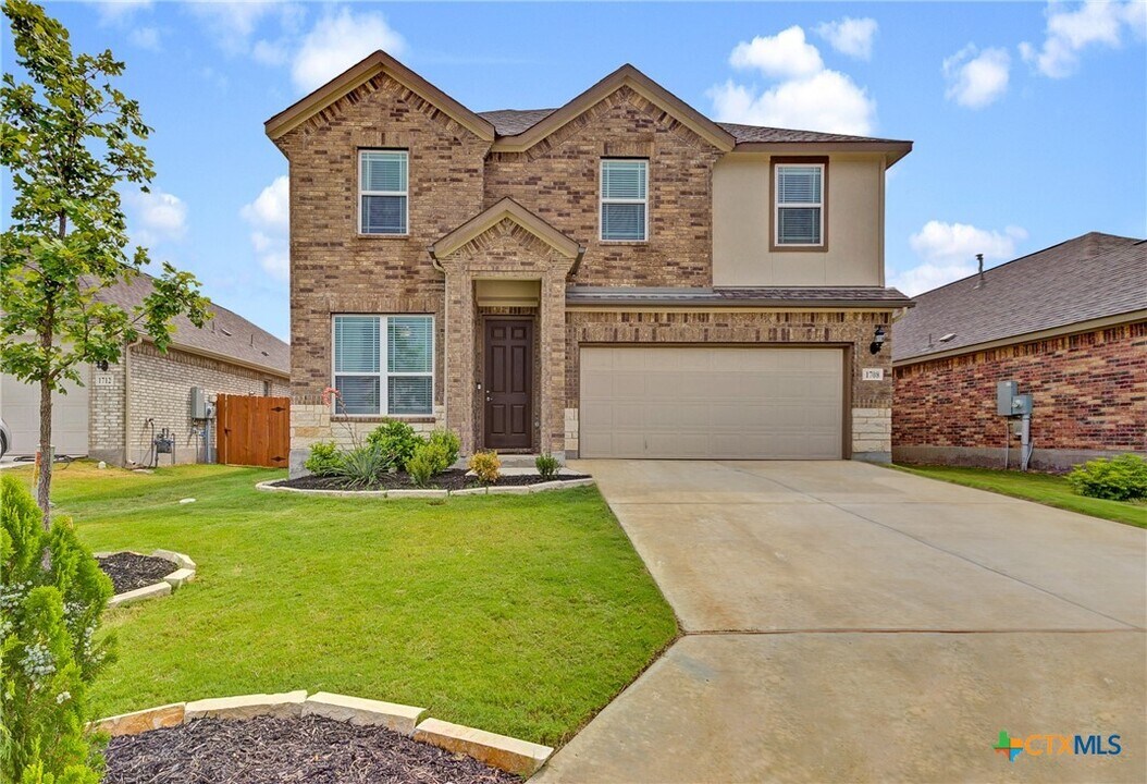1708 Stone House in New Braunfels, TX - Building Photo