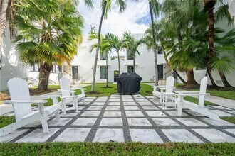 1971 Bay Dr in Miami Beach, FL - Building Photo - Building Photo