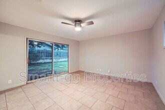 2004 Rogge Ln in Austin, TX - Building Photo - Building Photo