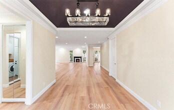 11 Rue Marseilles in Newport Beach, CA - Building Photo - Building Photo