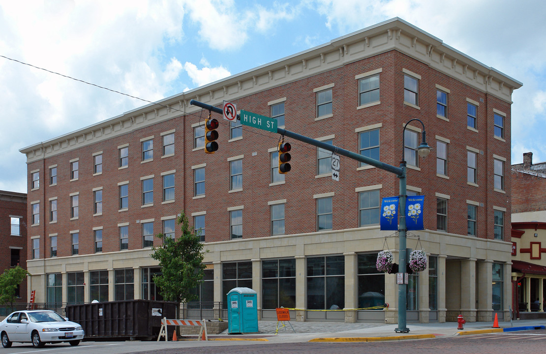 2 S Main St in Oxford, OH - Foto de edificio