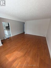 345 Centre St E in Richmond Hill, ON - Building Photo - Building Photo