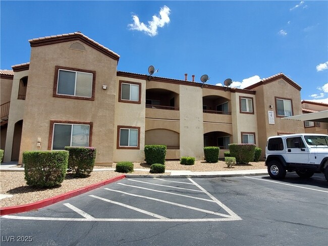 9580 W Reno Ave, Unit 216 in Las Vegas, NV - Building Photo - Building Photo