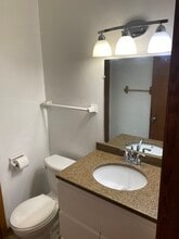 1325 Camden Way in Waukesha, WI - Building Photo - Building Photo