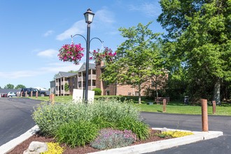 Shakertown Apartments in Canton, OH - Building Photo - Building Photo