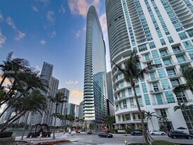 300 Biscayne Blvd Way, Unit 3805W in Miami, FL - Building Photo