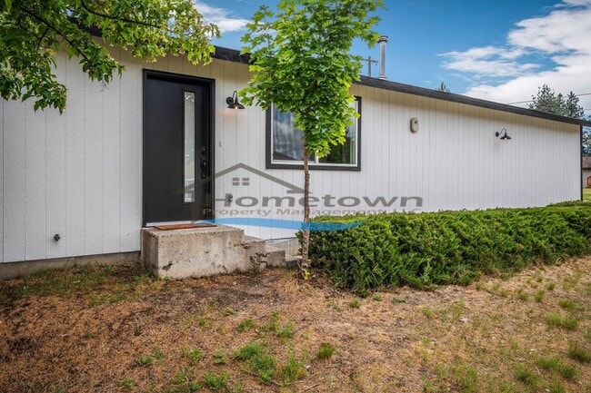 1804 E Coeur D Alene Ave in Post Falls, ID - Building Photo - Building Photo