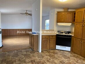 134 N Barton Rd in Campbellsport, WI - Foto de edificio - Building Photo