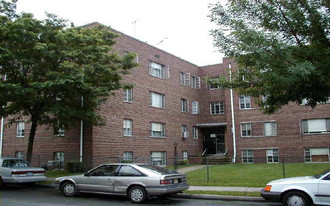 15 Overlook Ave Apartments