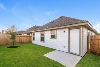 2364 Blue Opal Ln in Conroe, TX - Building Photo - Building Photo