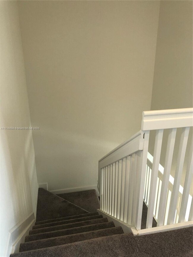 21451 NE 3rd Path in North Miami Beach, FL - Building Photo - Building Photo