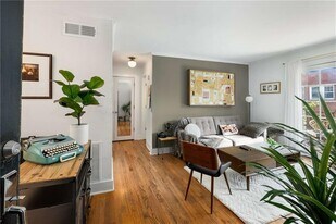 866 Briarcliff Rd NE in Atlanta, GA - Building Photo