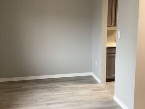 370 Joe Parker Rd in Lakewood, NJ - Building Photo - Building Photo