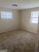 102 Vienna Cir in Fort Valley, GA - Building Photo - Building Photo