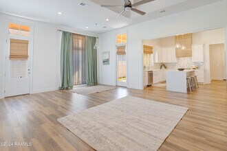 105 Tea Rose Dr in Broussard, LA - Building Photo - Building Photo
