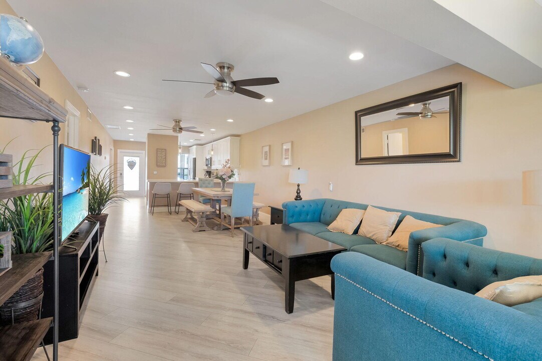 1631 NW 18th Ave in Delray Beach, FL - Building Photo