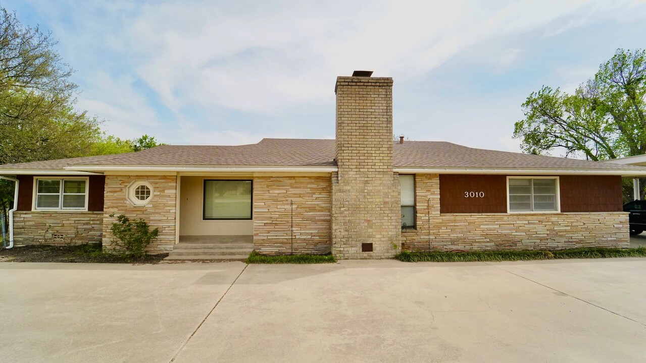 3010 Inspiration Dr in Hudson Oaks, TX - Building Photo