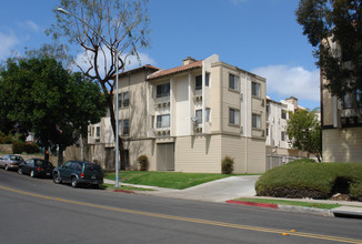 2940-2960 Broadway in San Diego, CA - Building Photo - Building Photo