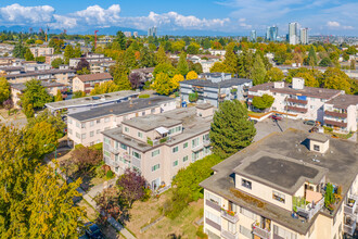 8740 Selkirk St in Vancouver, BC - Building Photo - Building Photo