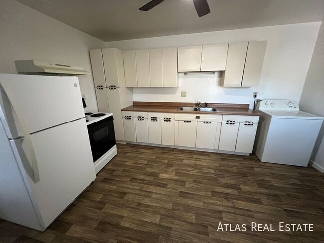 property at 2519 Wood Ave