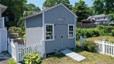 44 Warren St in Milford, CT - Building Photo - Building Photo