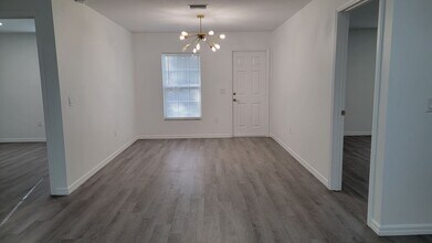 1516 W Riley Dr in Citrus Springs, FL - Building Photo - Building Photo
