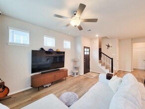 1510 Lakeline Oak Dr in Houston, TX - Building Photo - Building Photo