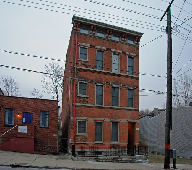 2258 Vine St in Cincinnati, OH - Building Photo - Building Photo