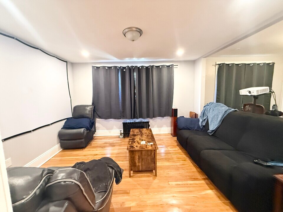 54 Pontiac St, Unit 1 in Boston, MA - Building Photo