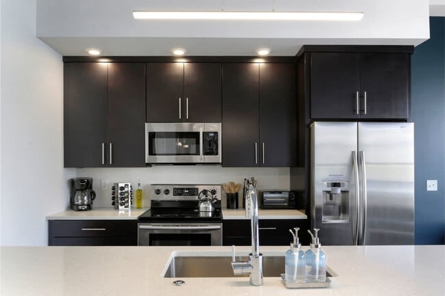 822 Howard Ave in New Orleans, LA - Building Photo - Building Photo