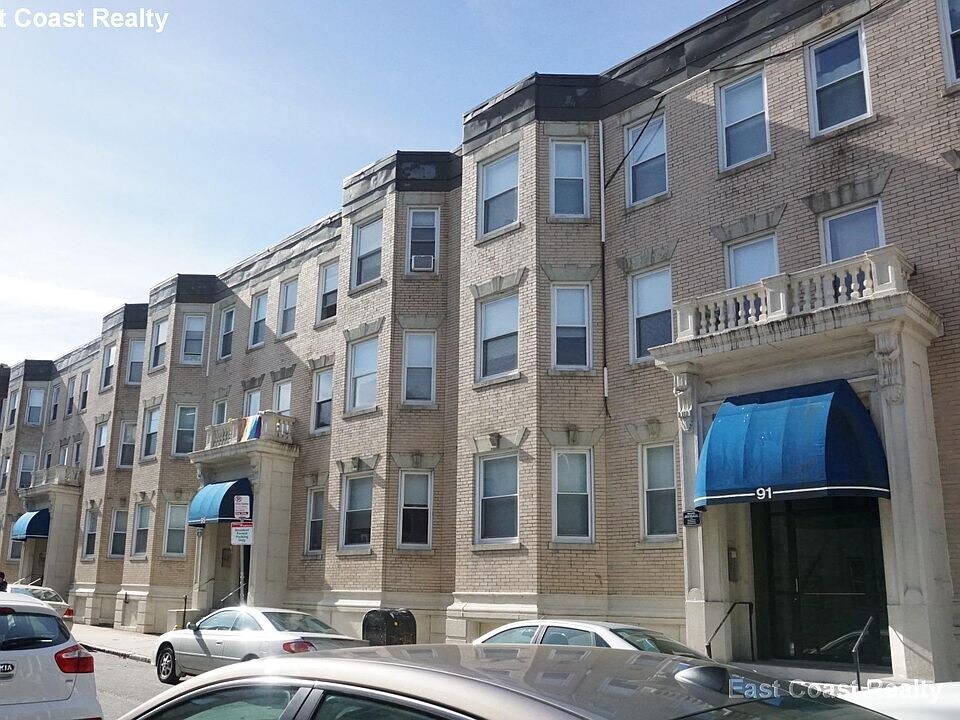87 Gordon St, Unit 8 in Boston, MA - Building Photo