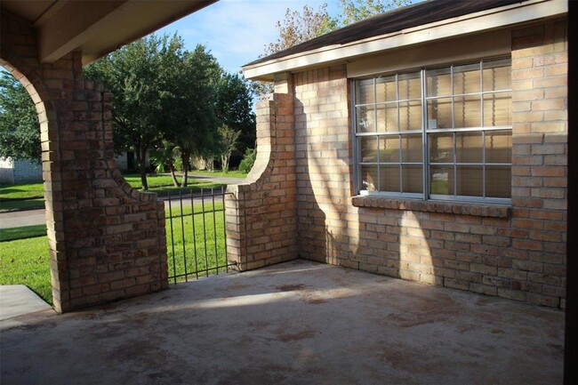 14827 Scotter Dr in Houston, TX - Building Photo - Building Photo