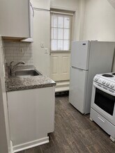 203 DeKalb St, Unit 1 in Norristown, PA - Building Photo - Building Photo