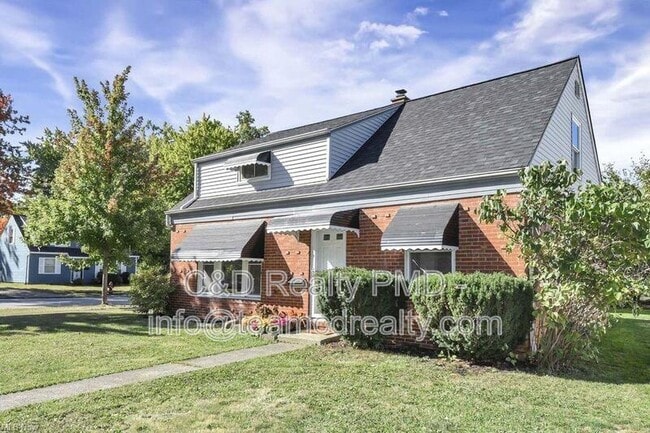 640 E 261st St in Euclid, OH - Building Photo - Building Photo