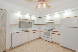 12701 SW 13th St in Pembroke Pines, FL - Building Photo