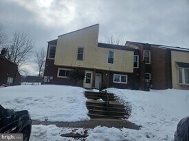 1716 Julie Ct in Bensalem, PA - Building Photo