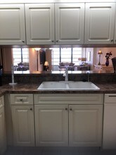 3520 Whitehall Dr-Unit -406 in West Palm Beach, FL - Building Photo - Building Photo
