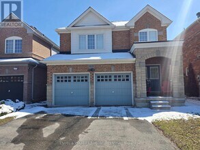 1628 Pennel Dr in Oshawa, ON - Building Photo - Building Photo