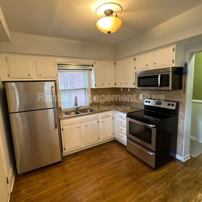 3611 N Sheridan Ave in Minneapolis, MN - Building Photo - Building Photo