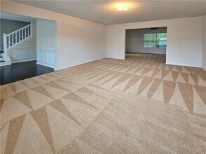 4849 Lilly Stem Dr in Auburn, GA - Building Photo - Building Photo