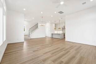 3830 Wilmer St in Houston, TX - Building Photo