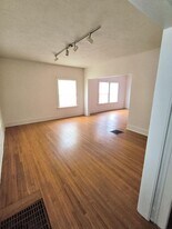 1415 Kenyon Dr in Toledo, OH - Building Photo