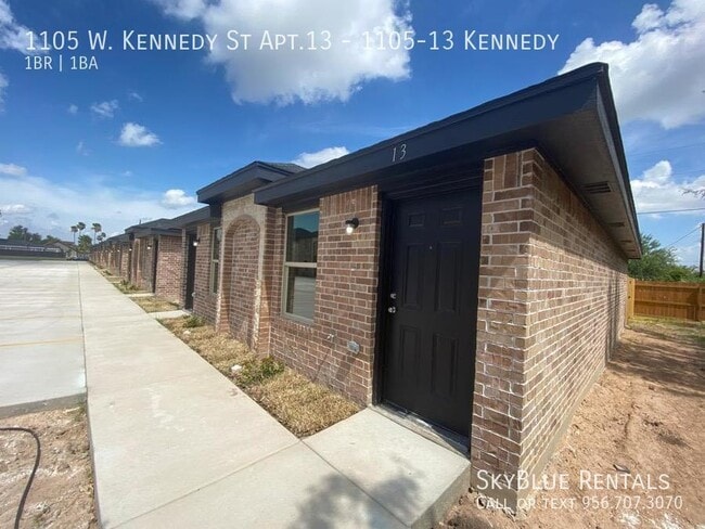 1105 W Kennedy St in Pharr, TX - Building Photo - Building Photo