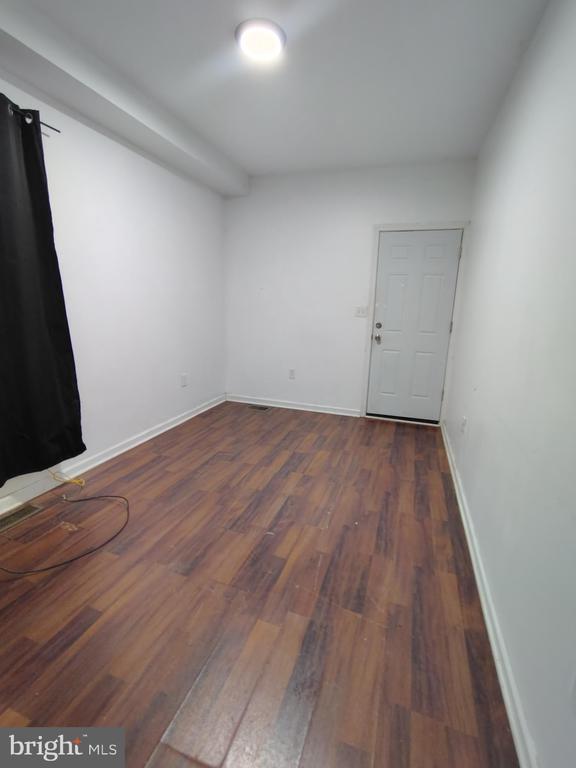 property at 1321 E Biddle St