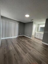 5417 Serene Ln in Orlando, FL - Foto de edificio - Building Photo
