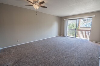 17847 Beneda Ln in Santa Clarita, CA - Building Photo - Building Photo