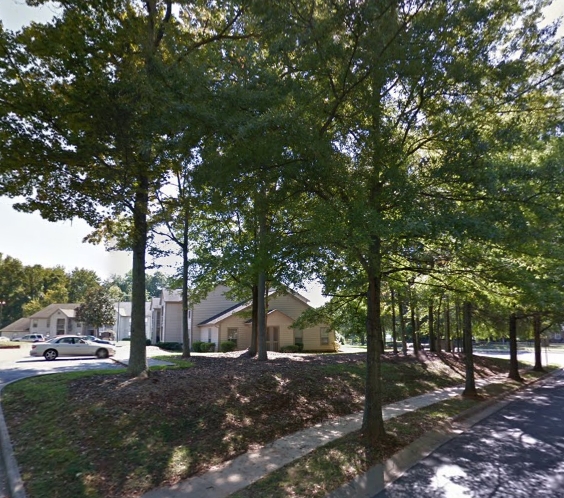 Highland Trace Apartments in Charlotte, NC - Building Photo - Building Photo