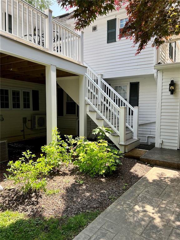 9 Old Jenckes Hill Rd in Lincoln, RI - Building Photo - Building Photo